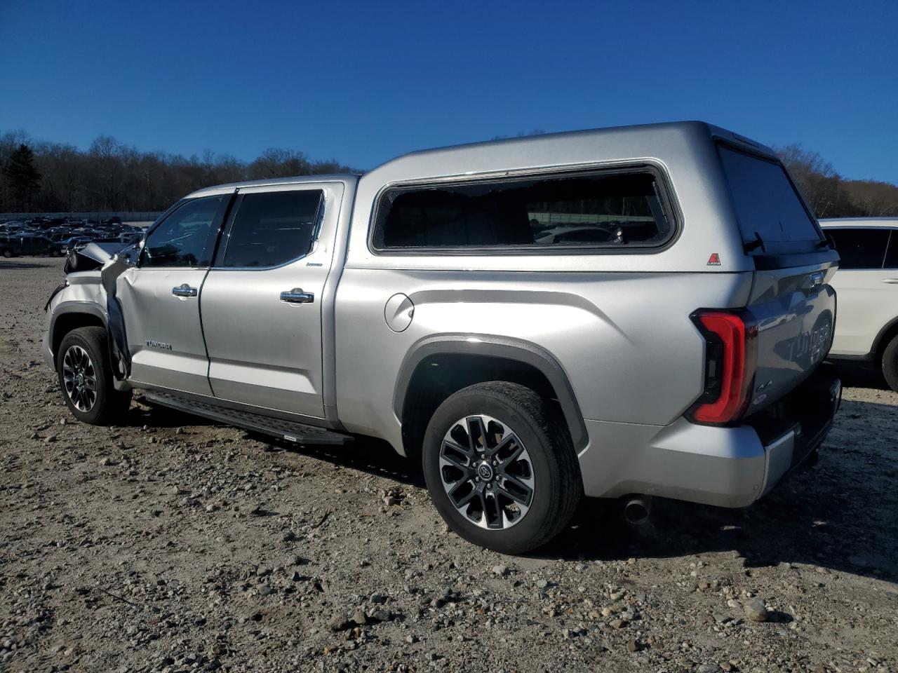 TOYOTA TUNDRA CREWMAX LIMITED