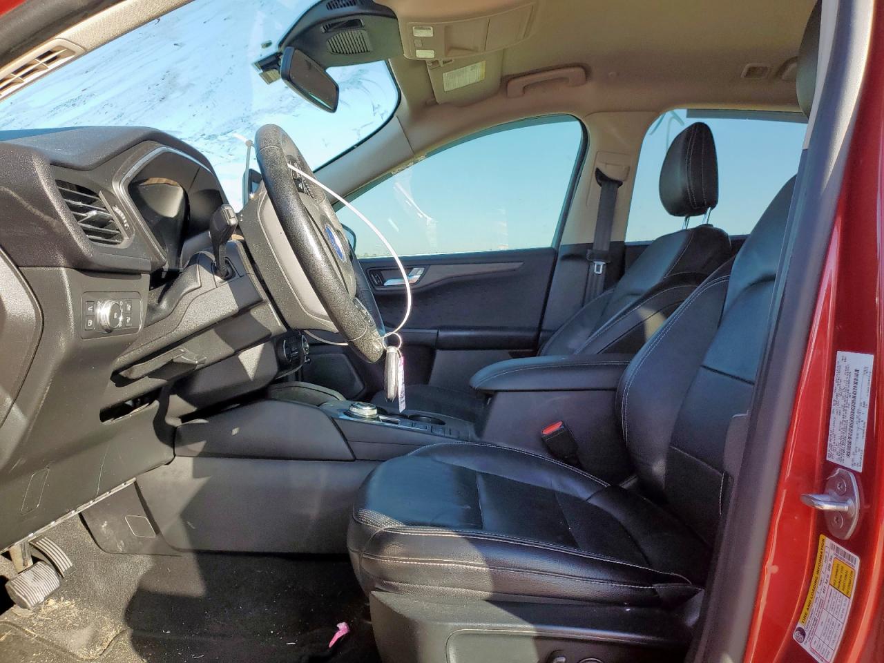 FORD ESCAPE TITANIUM