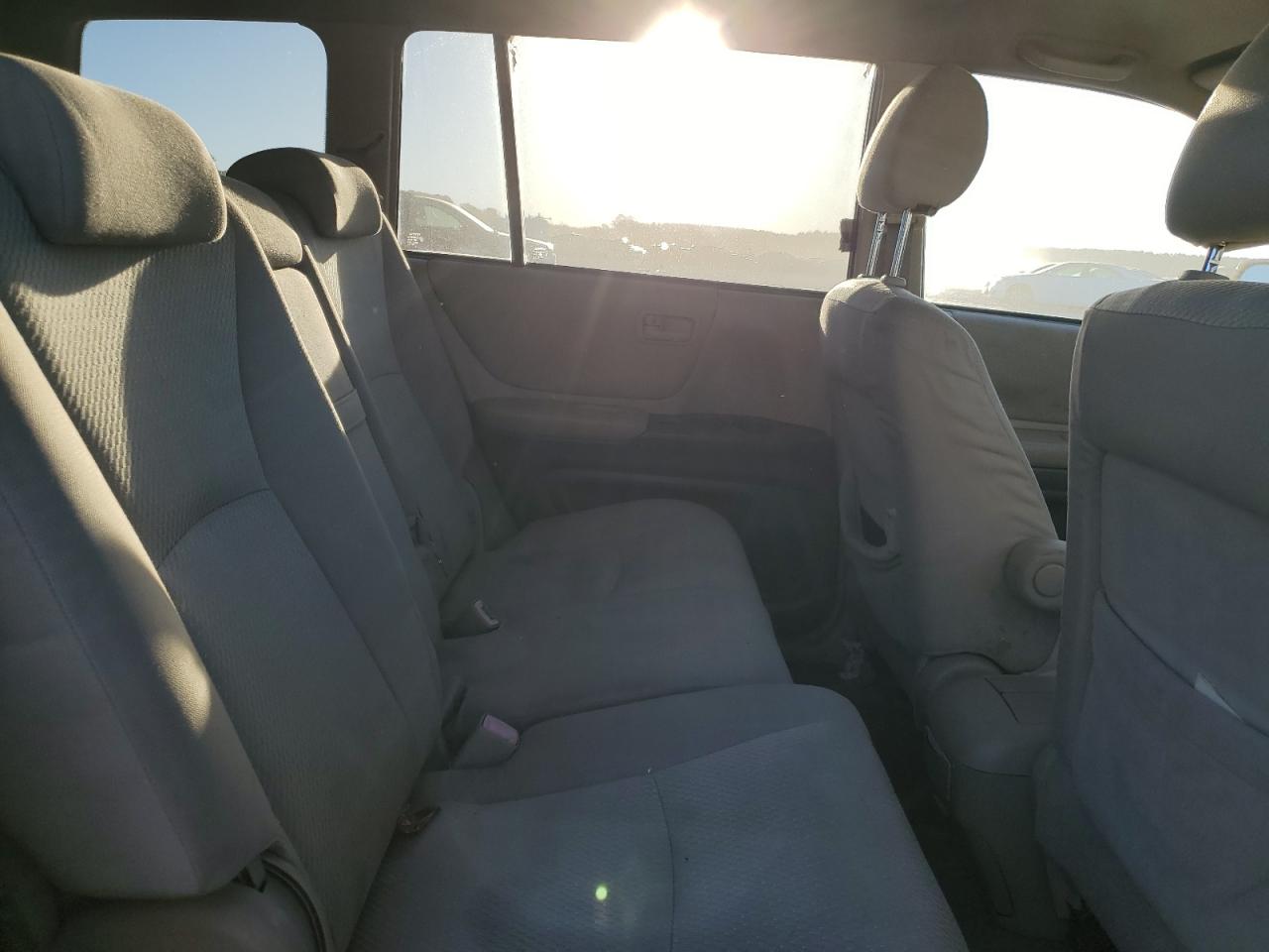 Lot #3302726013 2004 TOYOTA HIGHLANDER