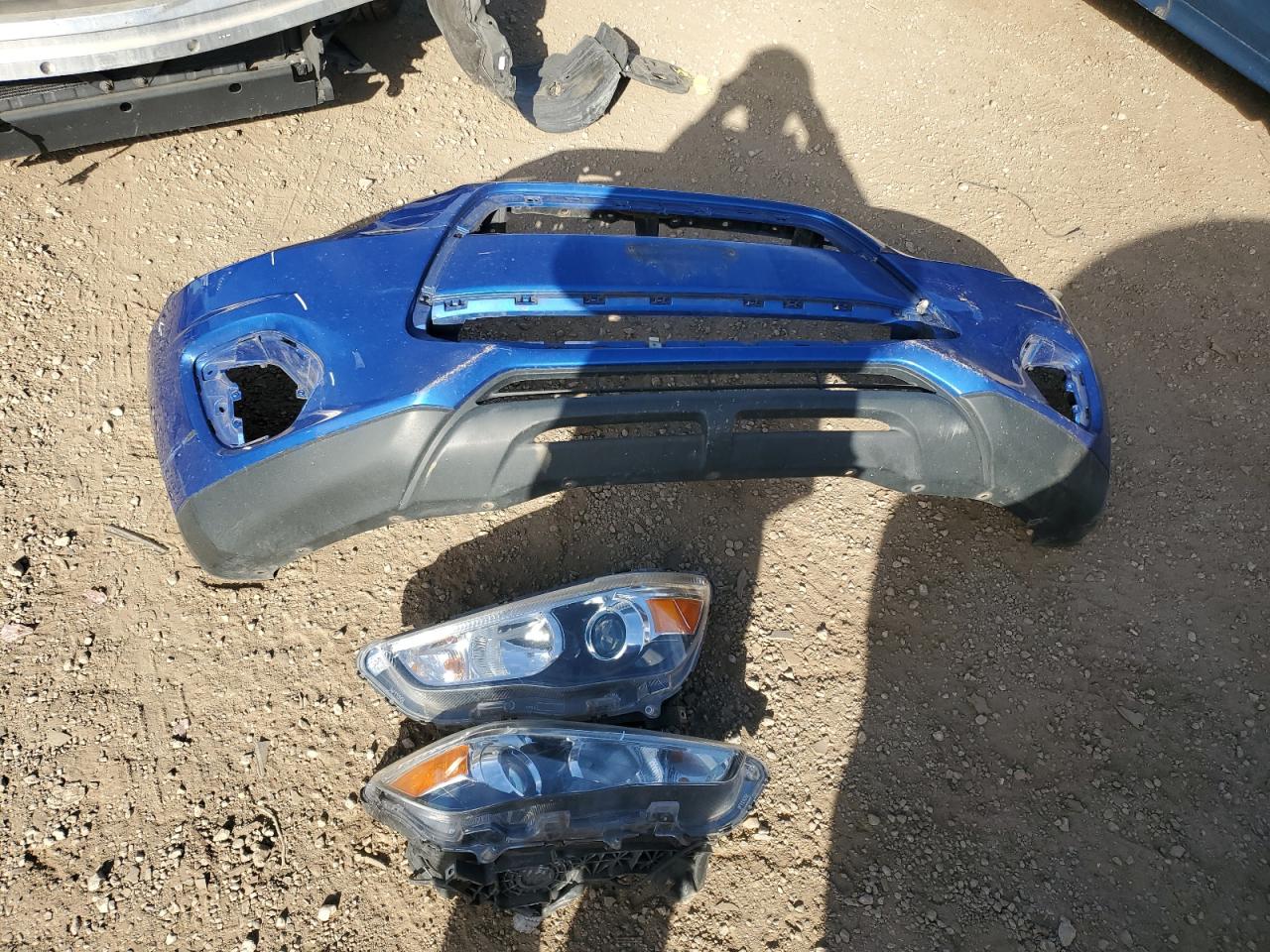 MITSUBISHI OUTLANDER ES