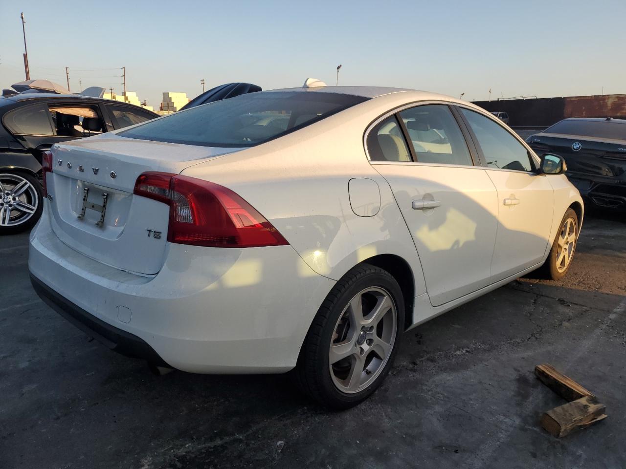 VOLVO S60 T5