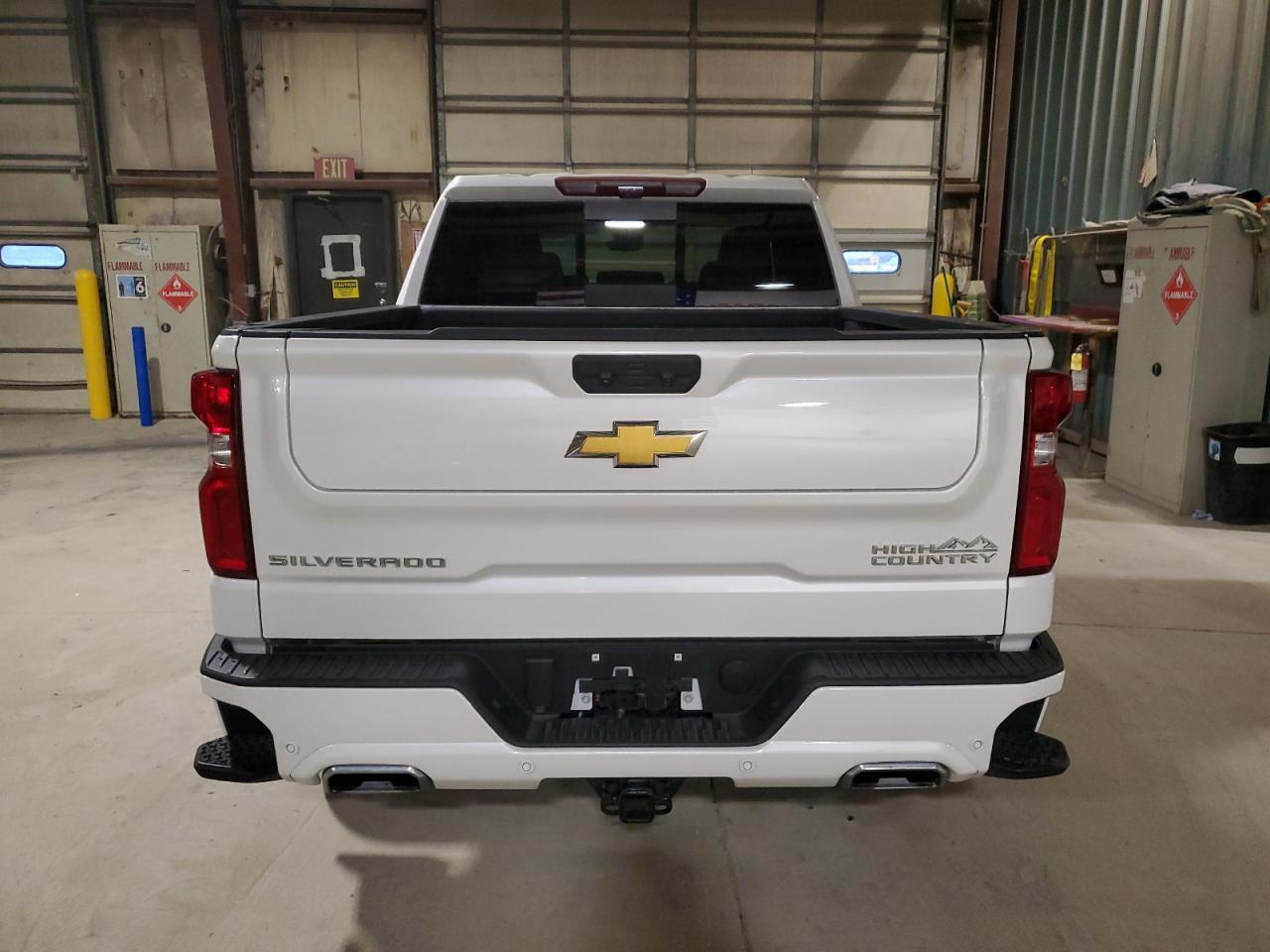 CHEVROLET SILVERADO K1500 HIGH COUNTRY