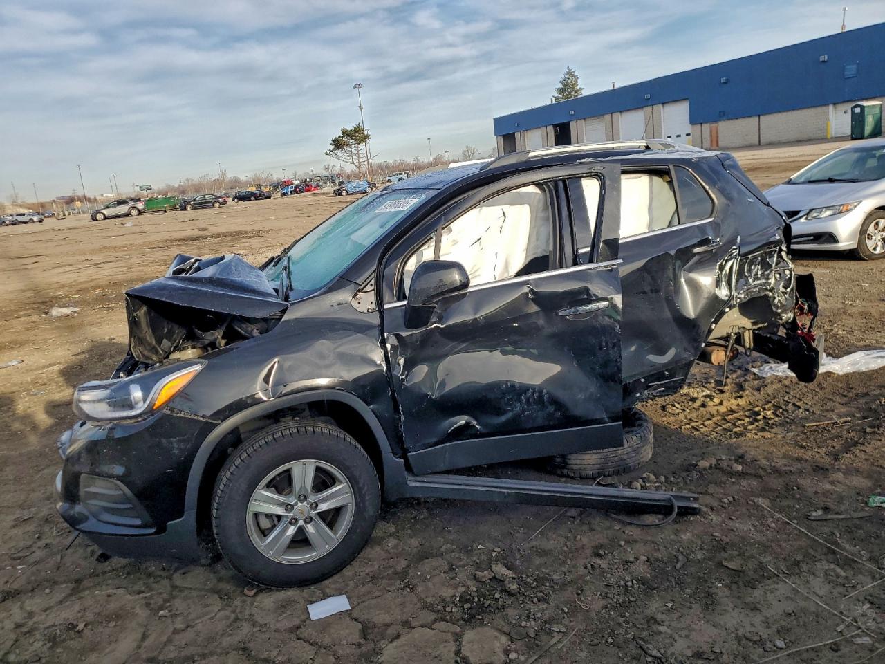 Lot #3302822939 2020 CHEVROLET TRAX 1LT