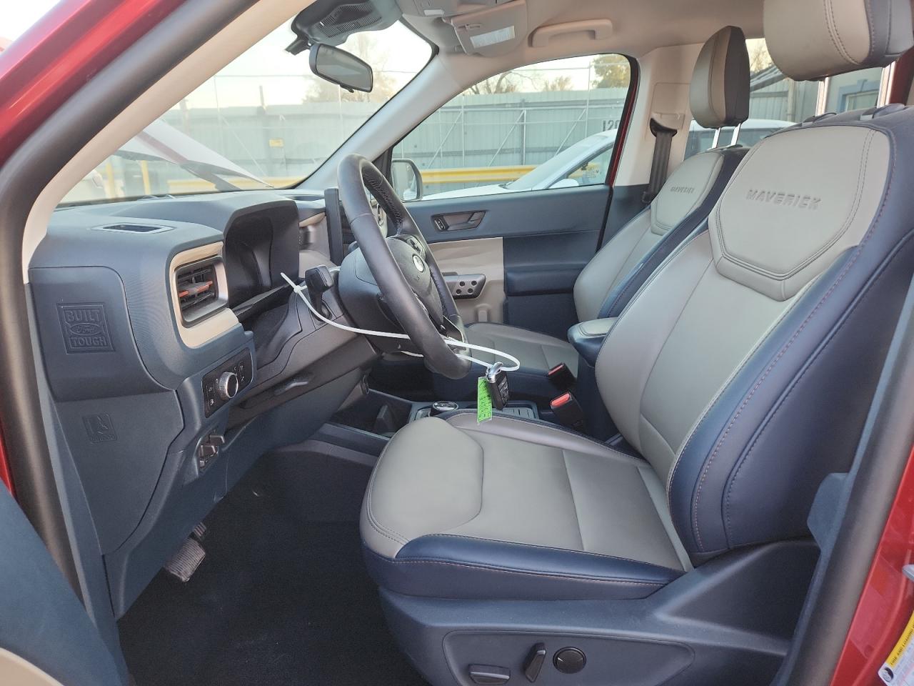 FORD MAVERICK LARIAT