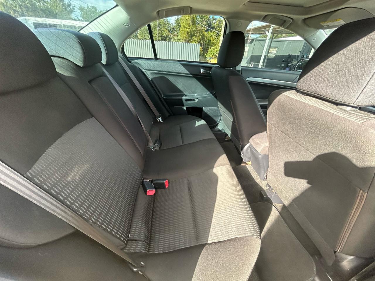 MITSUBISHI LANCER SE