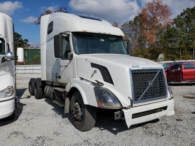 Global Auto Auctions: 2012 VOLVO VN VNL