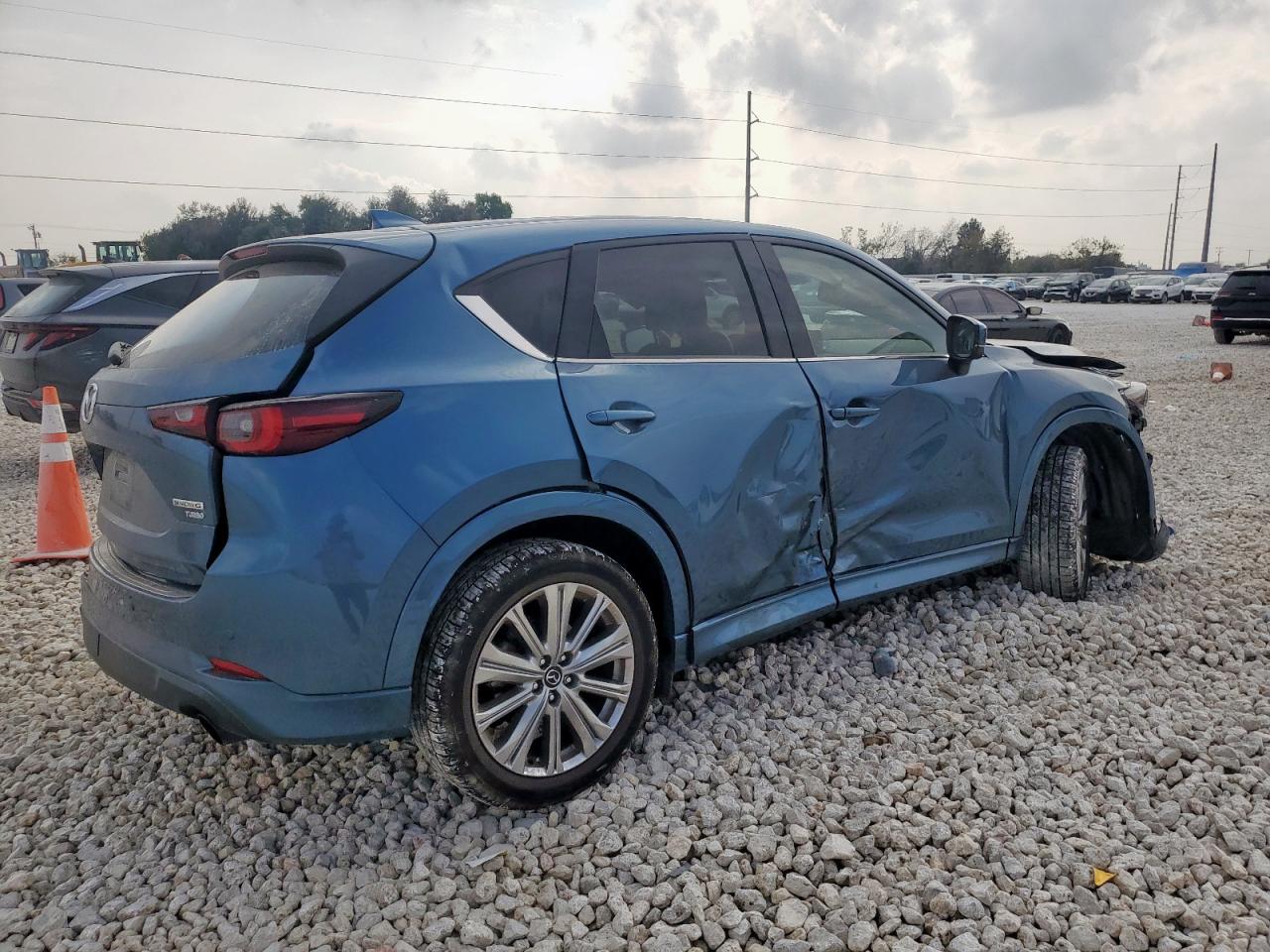 MAZDA CX-5 SIGNATURE