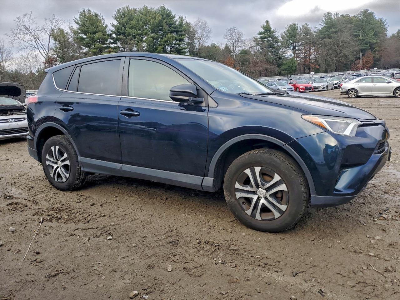TOYOTA RAV4 LE