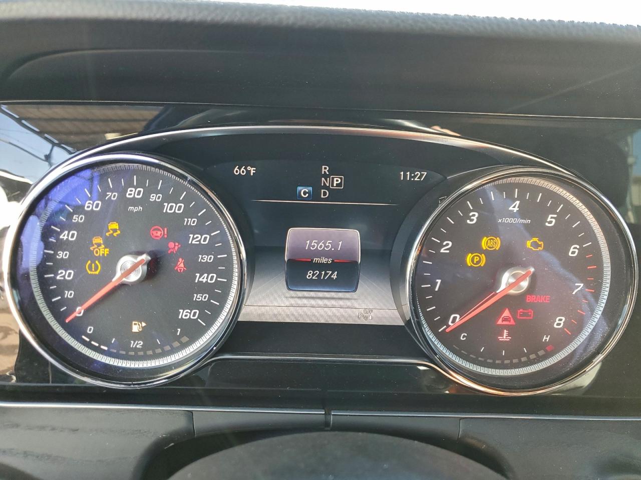 MERCEDES-BENZ E-CLASS 300