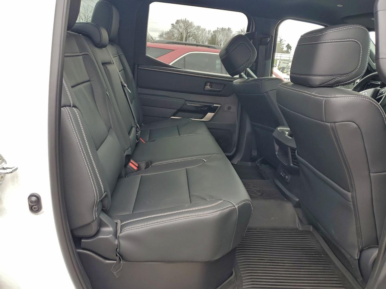 TOYOTA TUNDRA CREWMAX LIMITED