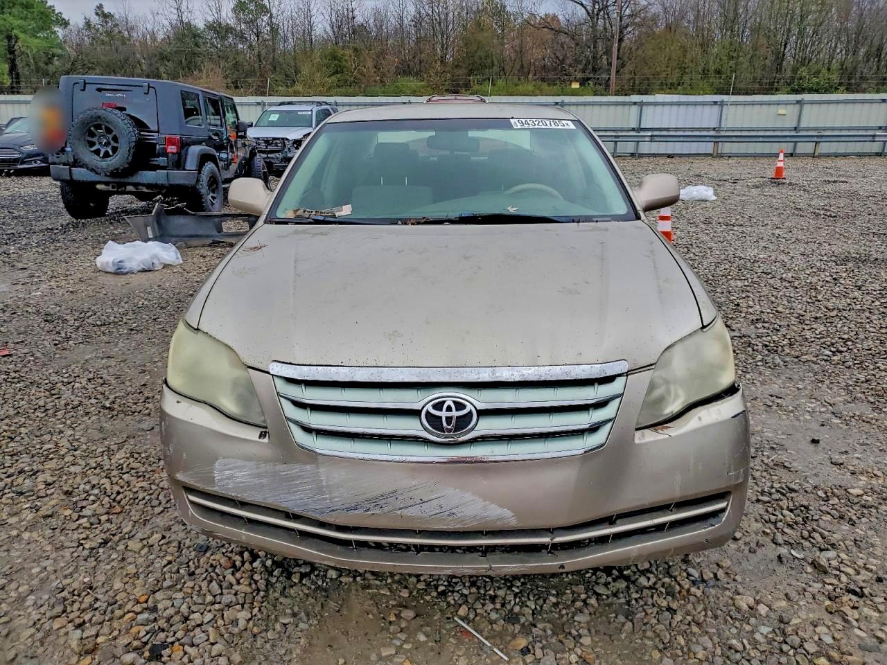 Lot #3298025127 2006 TOYOTA AVALON XL