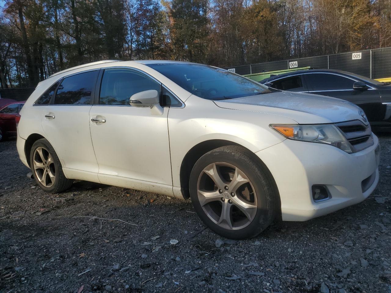 TOYOTA VENZA LE