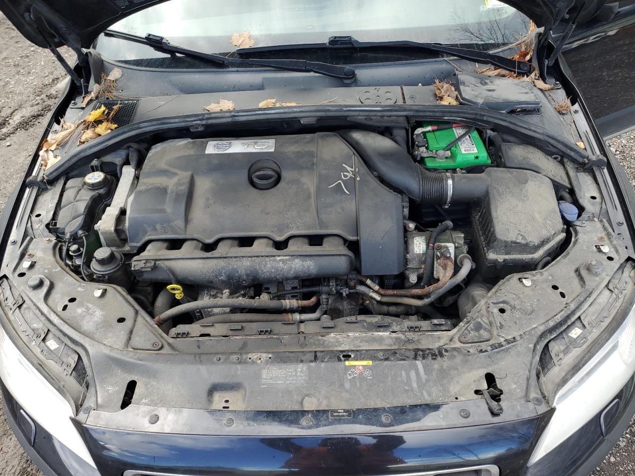 Lot #3319007327 2011 VOLVO XC70 T6