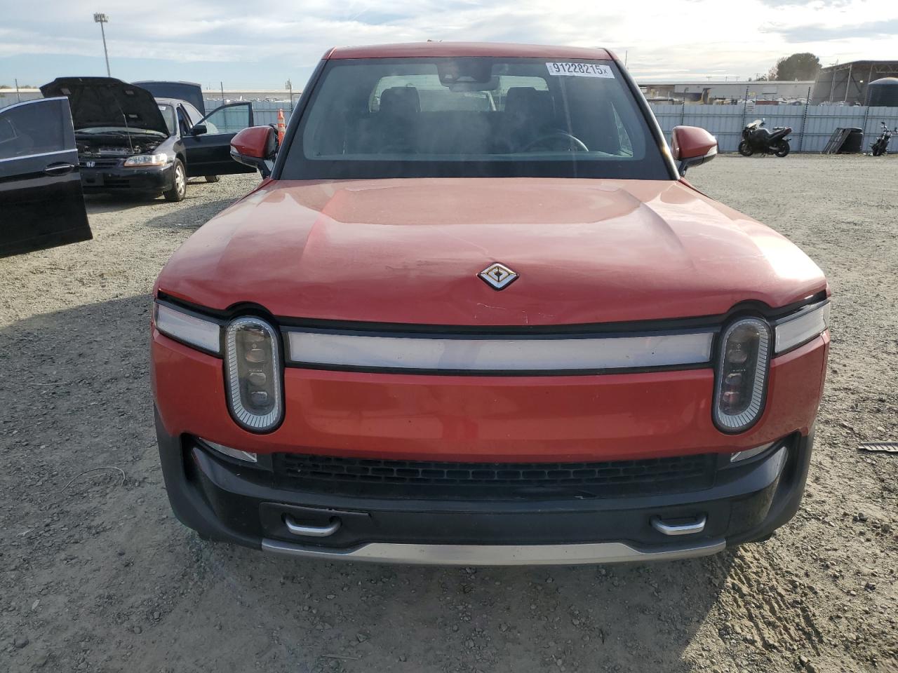 RIVIAN R1T ADVENTURE