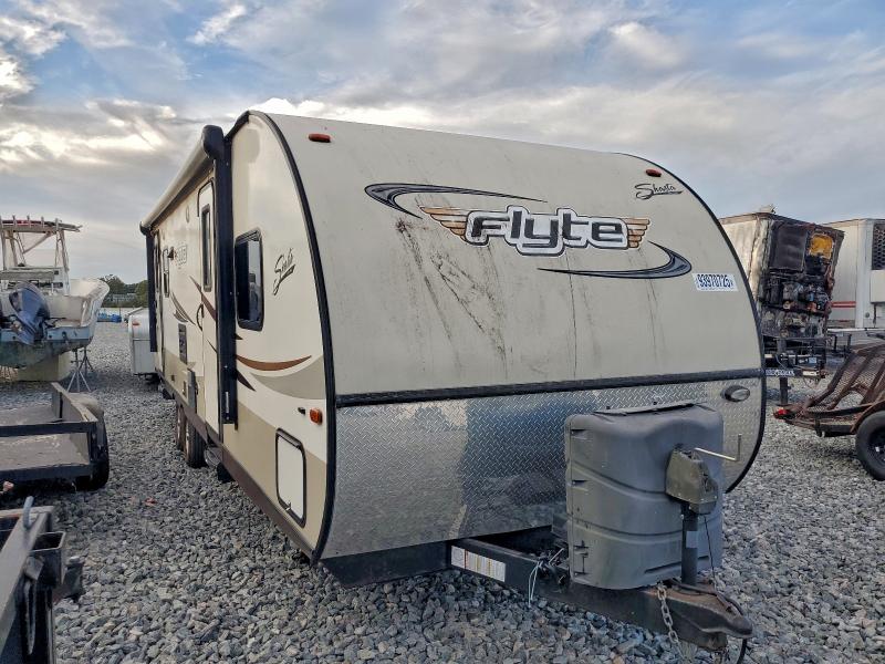 2015 USCG MOTORHOME #3301683625