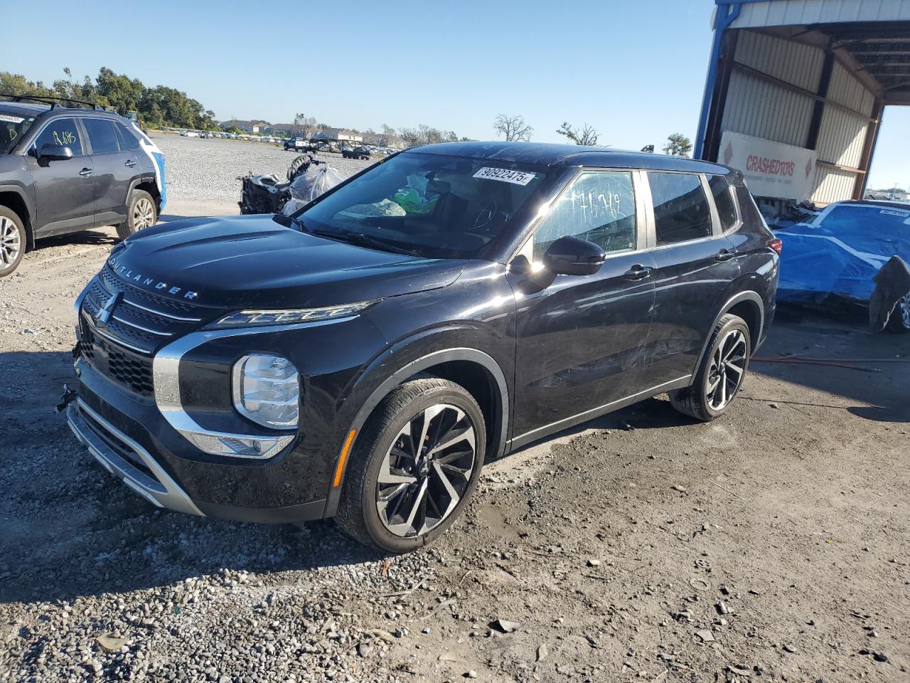 MITSUBISHI OUTLANDER SE