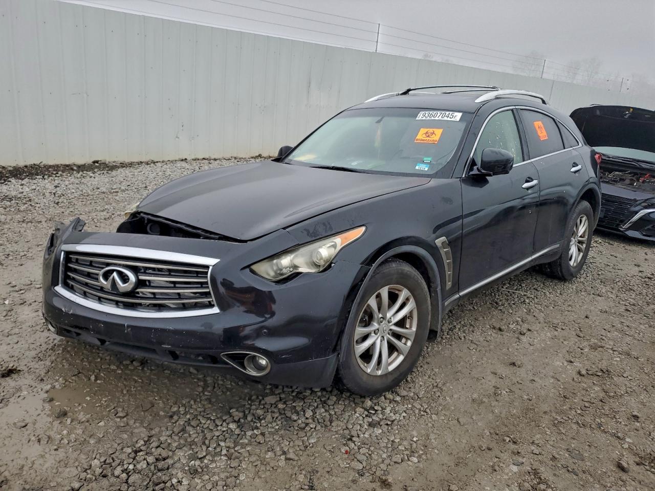INFINITI FX35