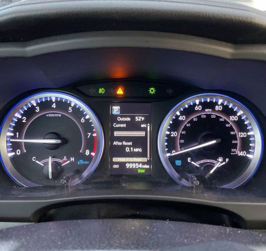 TOYOTA HIGHLANDER SE