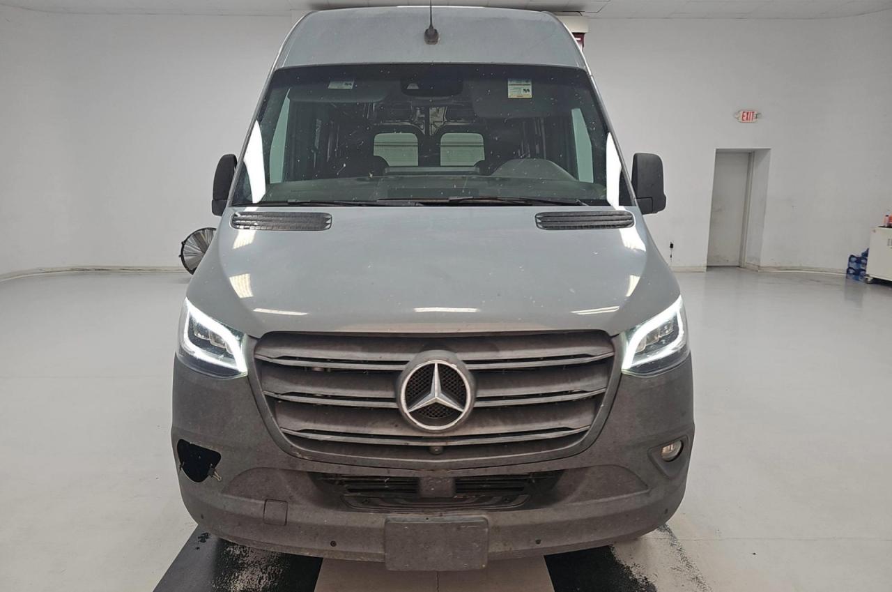 MERCEDES-BENZ SPRINTER 2500