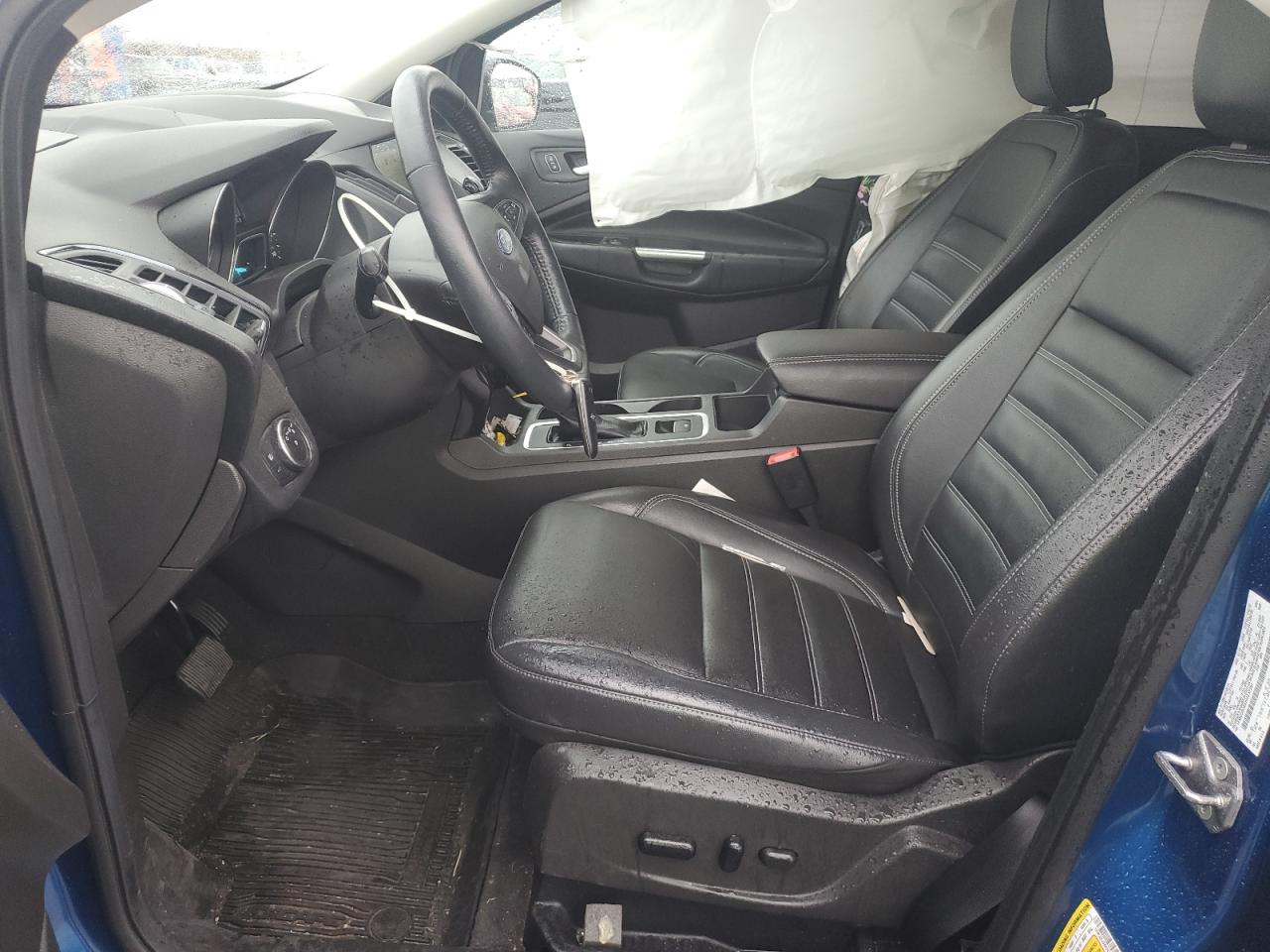 FORD ESCAPE TITANIUM