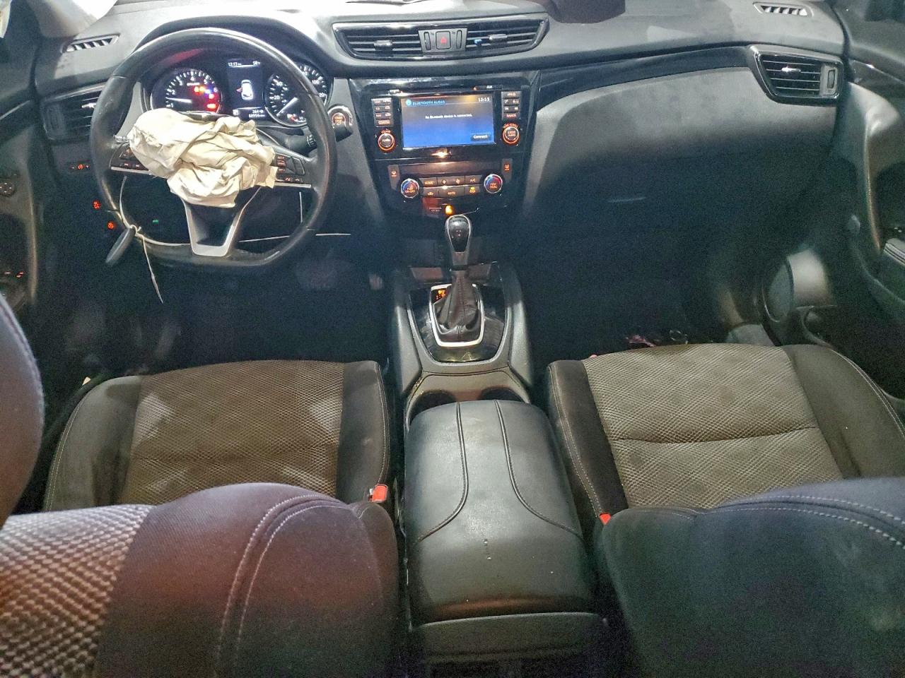 NISSAN ROGUE SPORT S