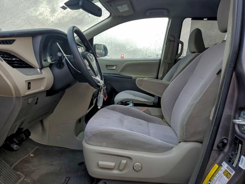 2019 TOYOTA SIENNA LE #3294429531