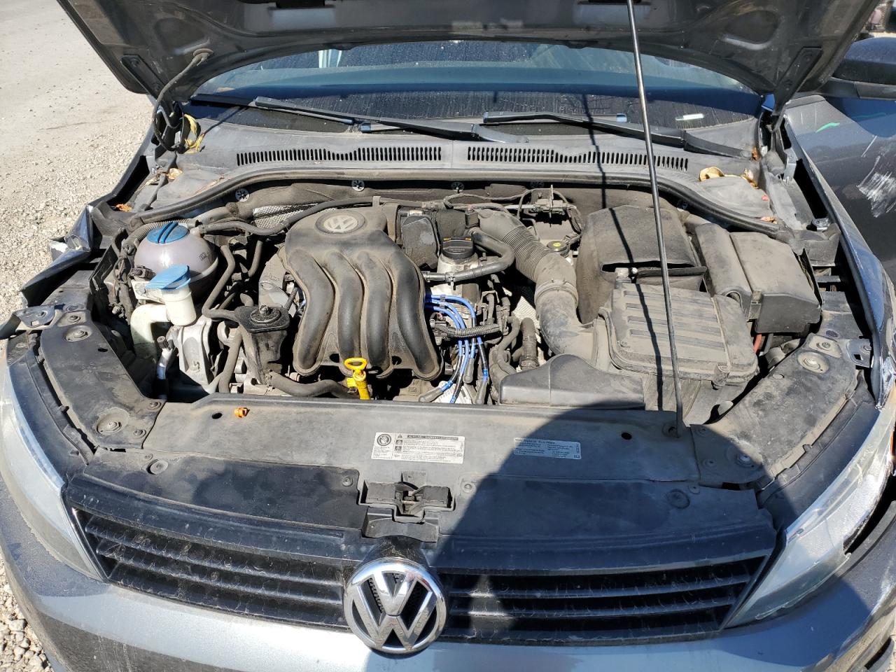 VOLKSWAGEN JETTA BASE