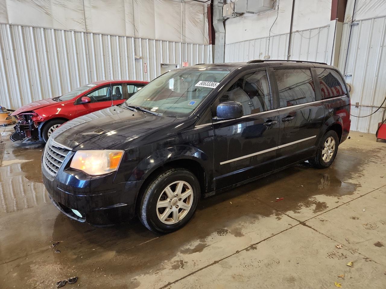 CHRYSLER TOWN & COUNTRY TOURING PLUS