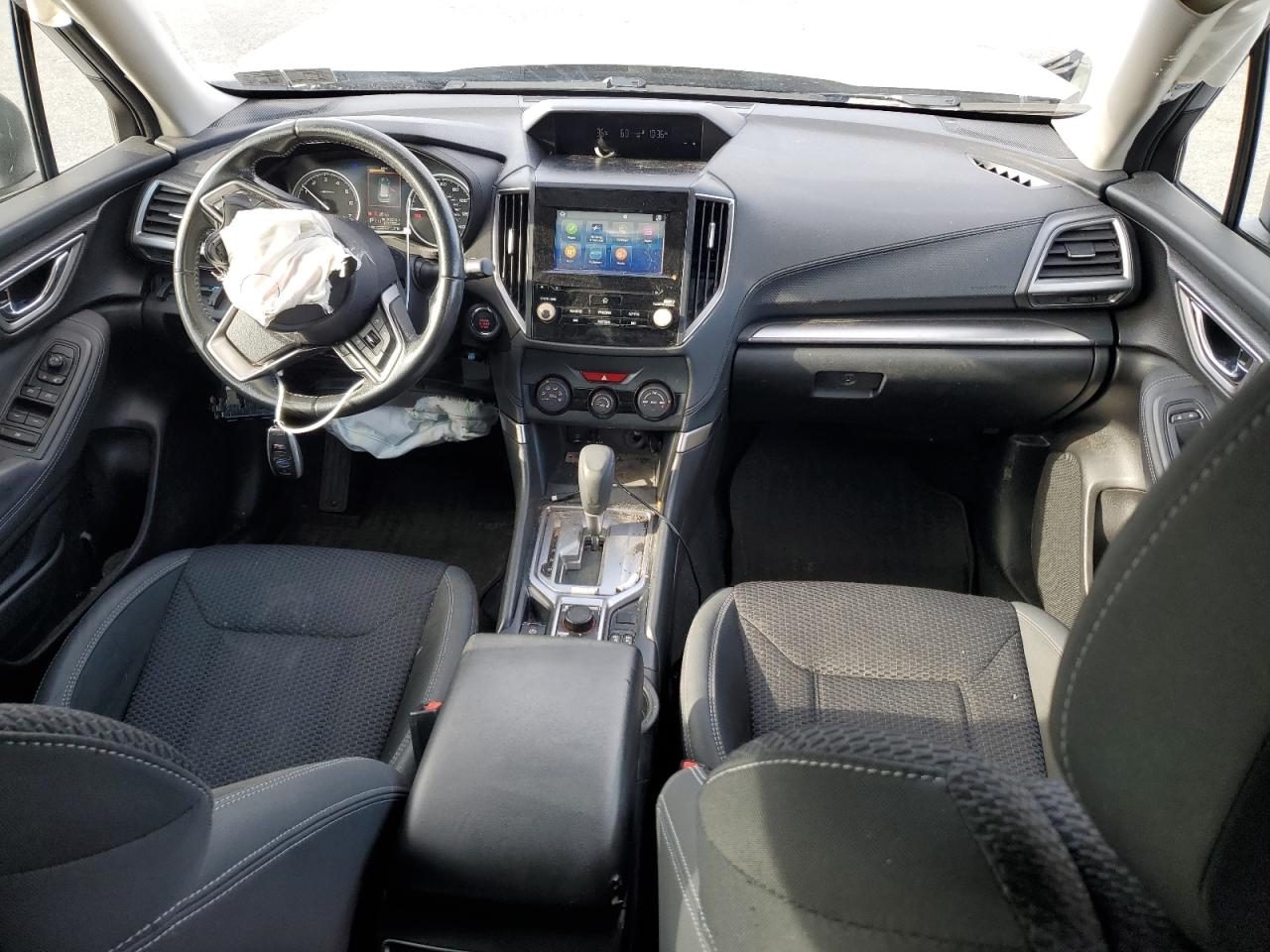 SUBARU FORESTER PREMIUM