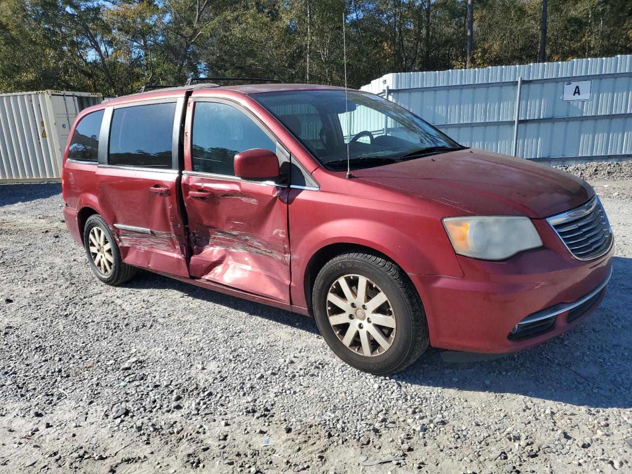 Lot #3302916074 2014 CHRYSLER TOWN & COU