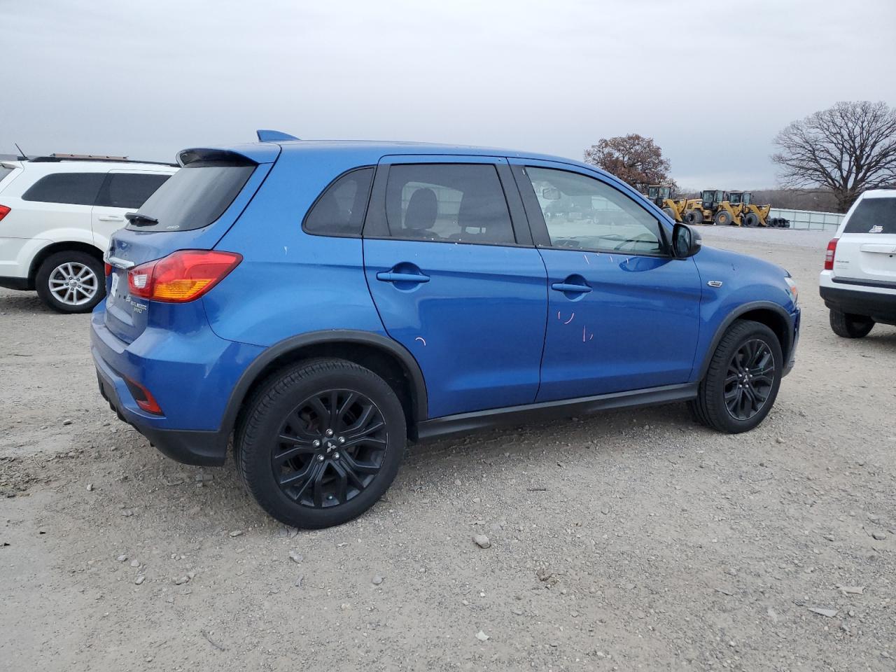 MITSUBISHI OUTLANDER ES