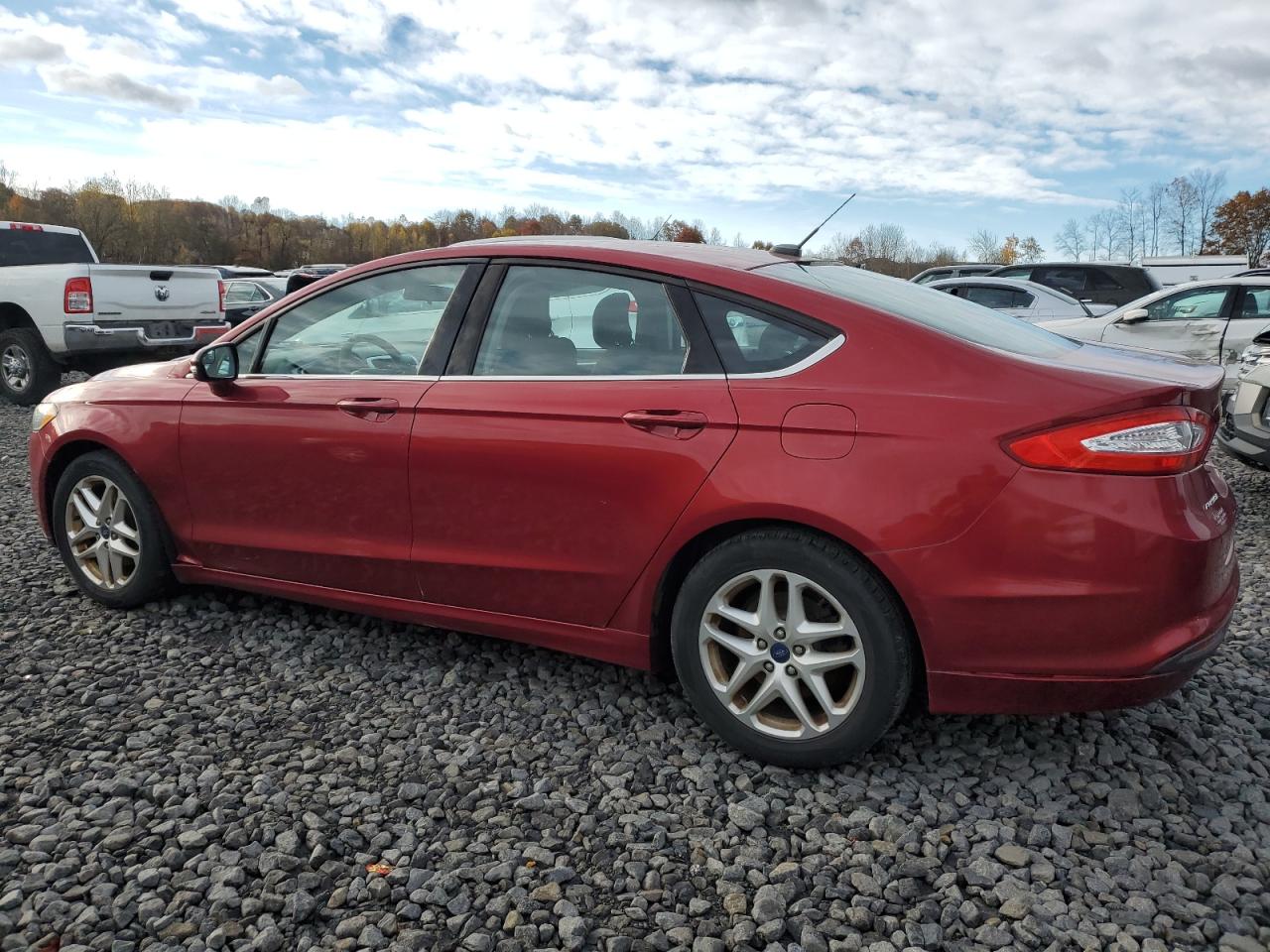 FORD FUSION SE
