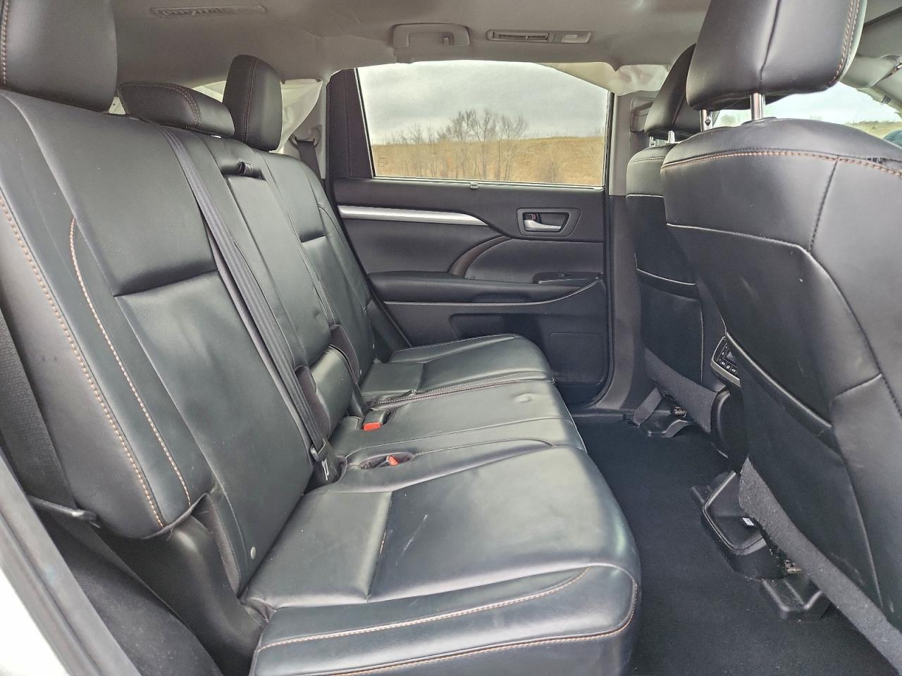 TOYOTA HIGHLANDER XLE