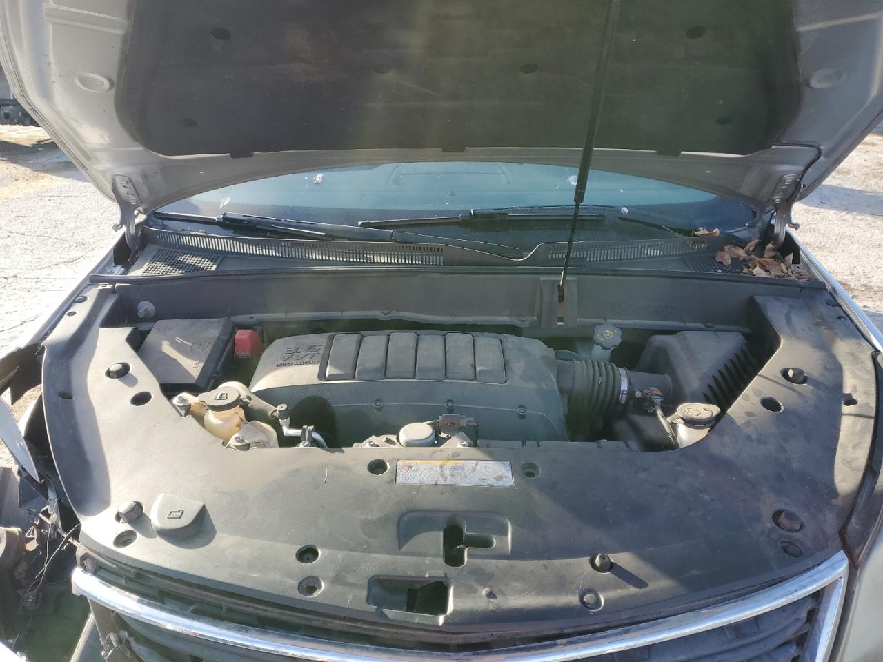 CHEVROLET TRAVERSE LS