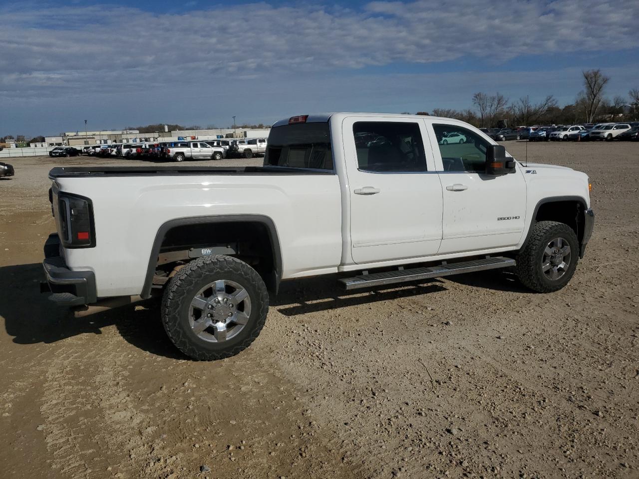 GMC SIERRA K2500 SLE
