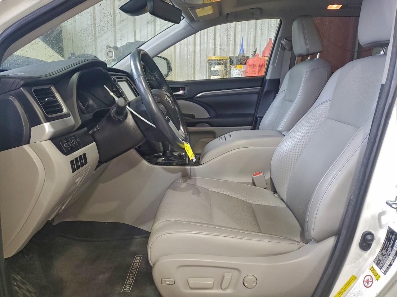 TOYOTA HIGHLANDER LIMITED