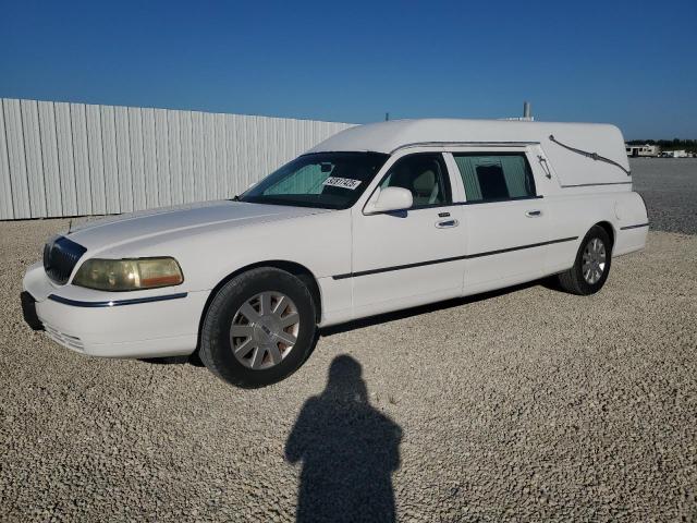 LINCOLN TOWN CAR E
