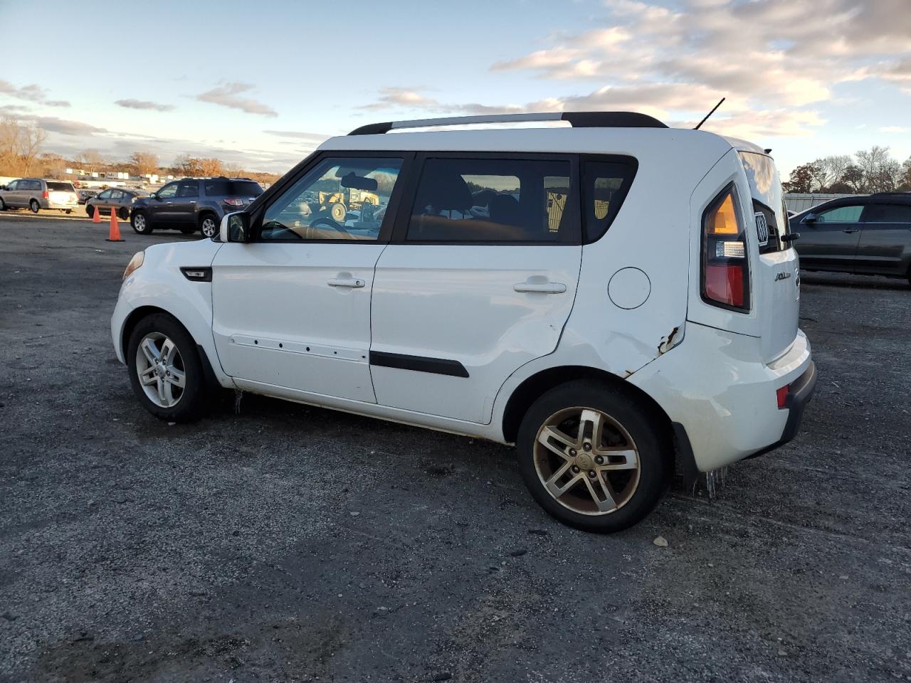 KIA SOUL +