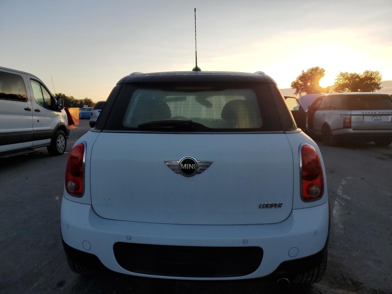 MINI COOPER COUNTRYMAN