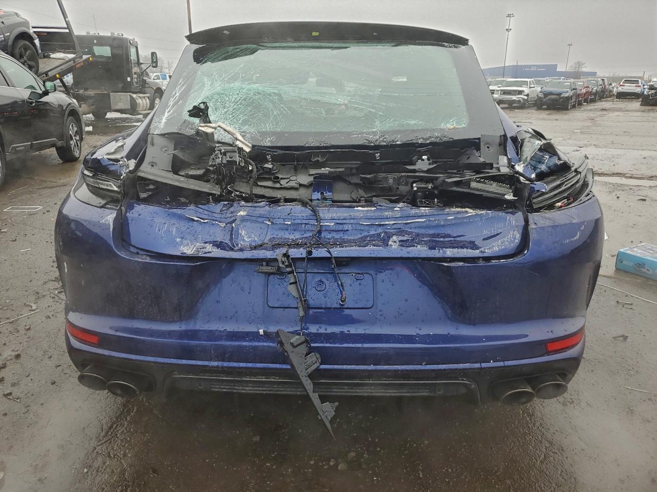 PORSCHE PANAMERA GTS