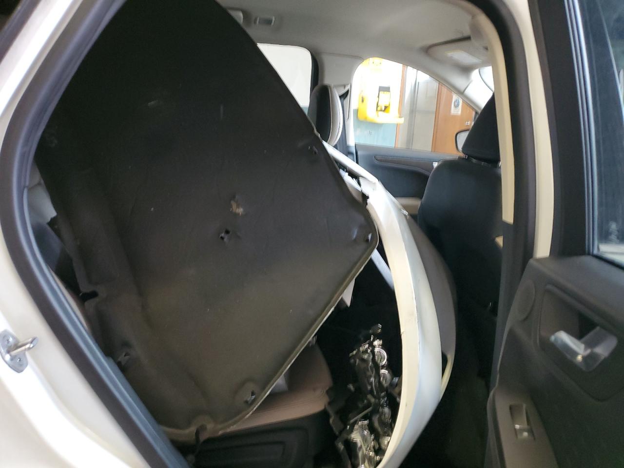 FORD ESCAPE TITANIUM