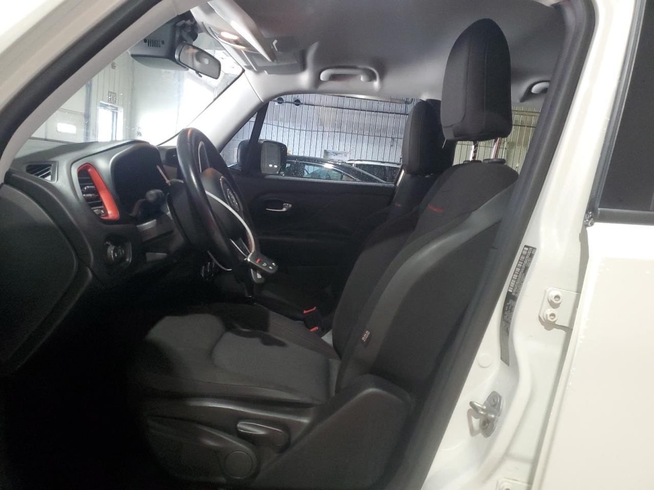 JEEP RENEGADE TRAILHAWK