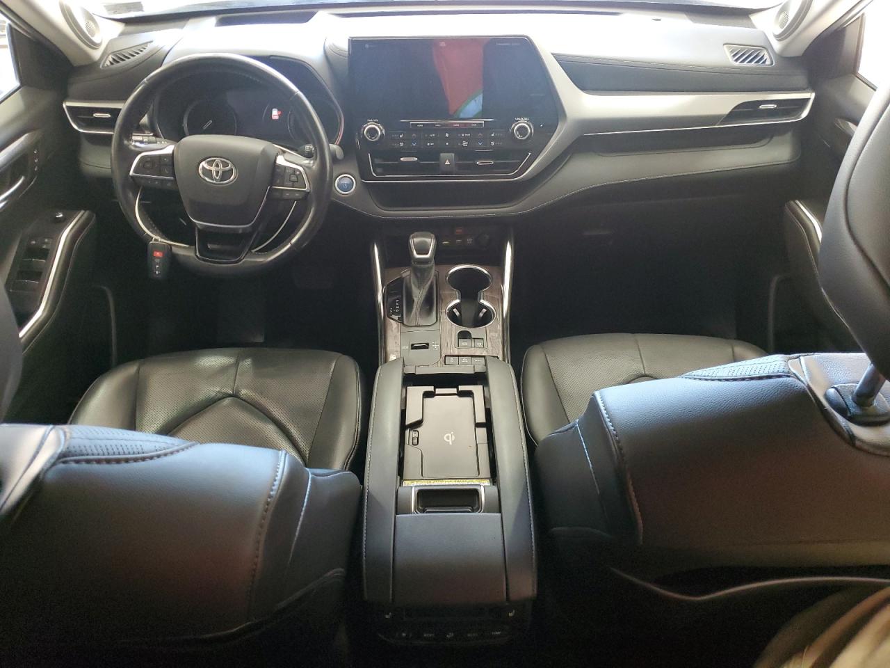 TOYOTA HIGHLANDER HYBRID PLATINUM