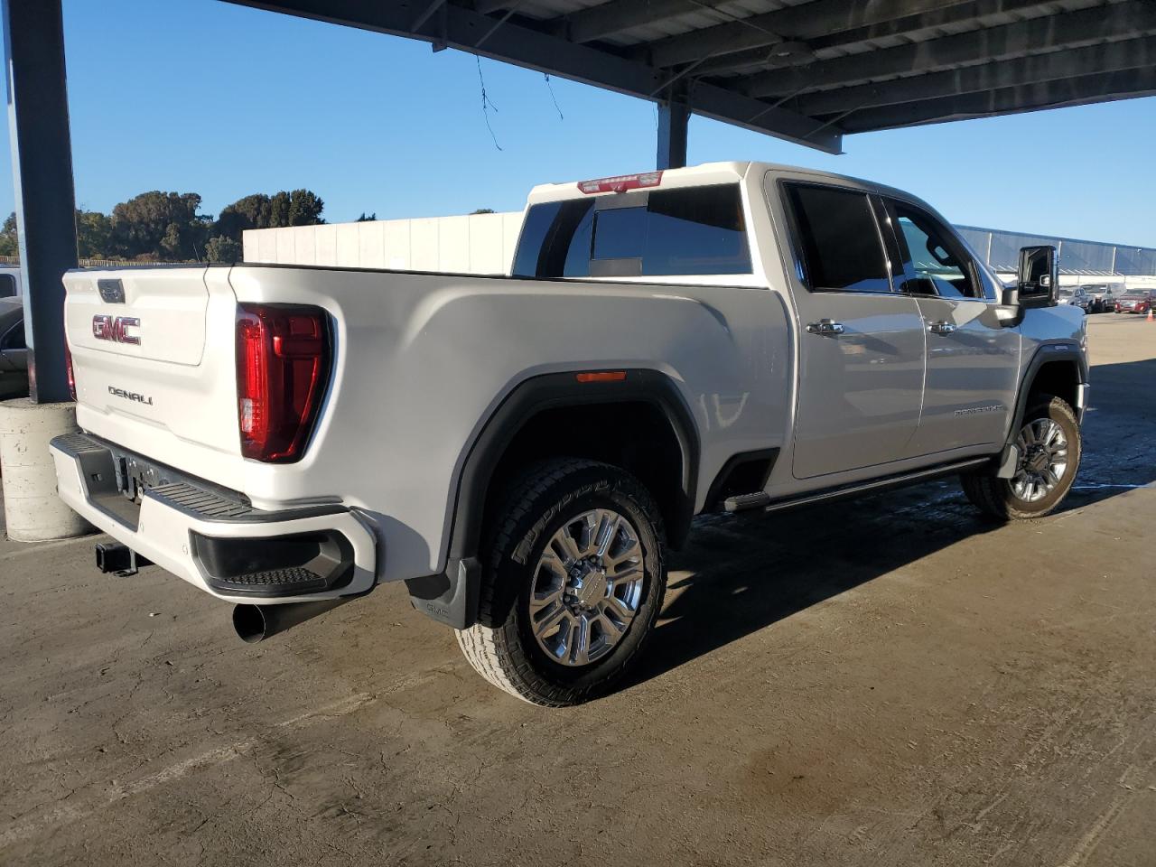 GMC SIERRA K2500 DENALI
