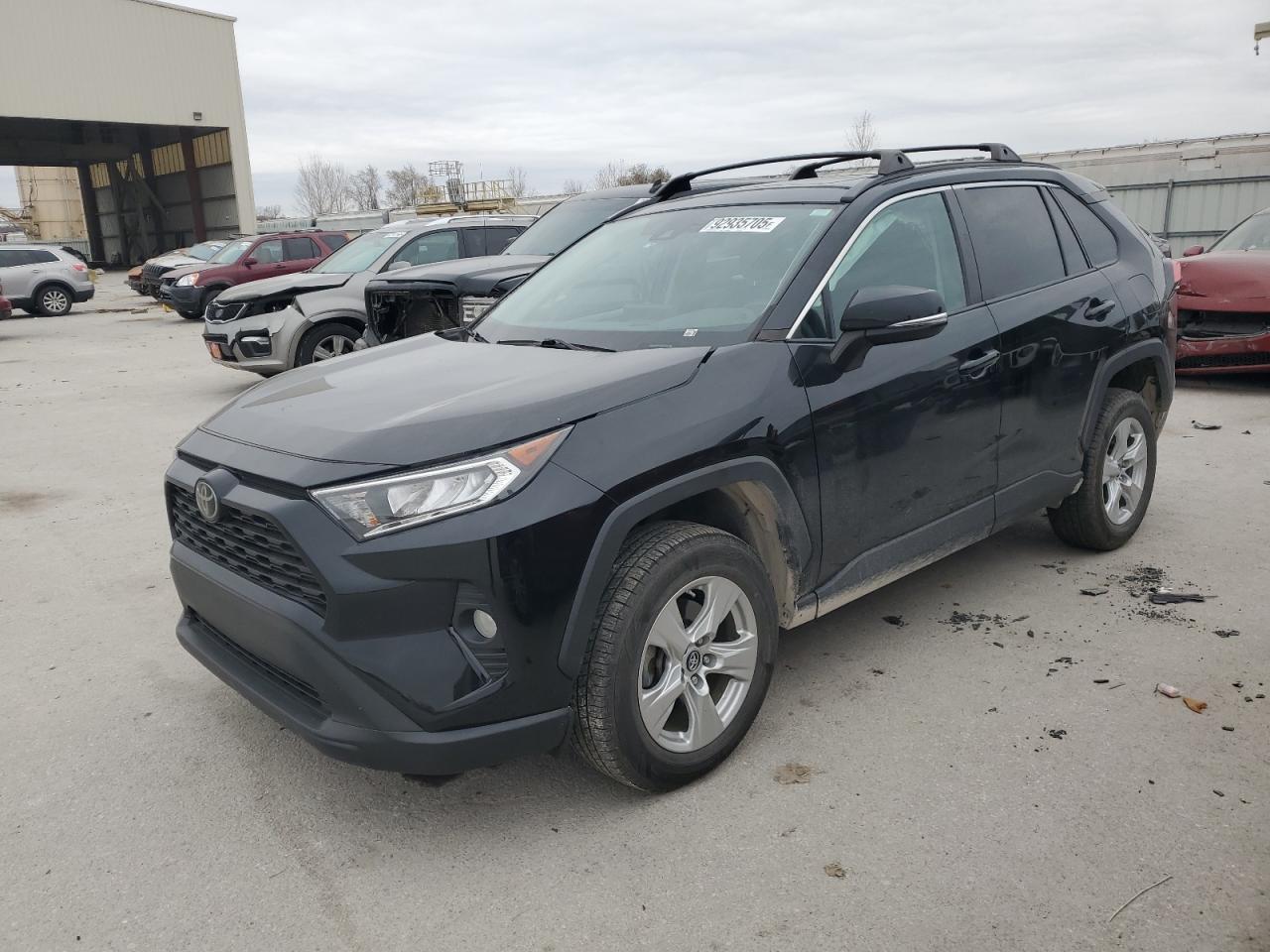TOYOTA RAV4 XLE