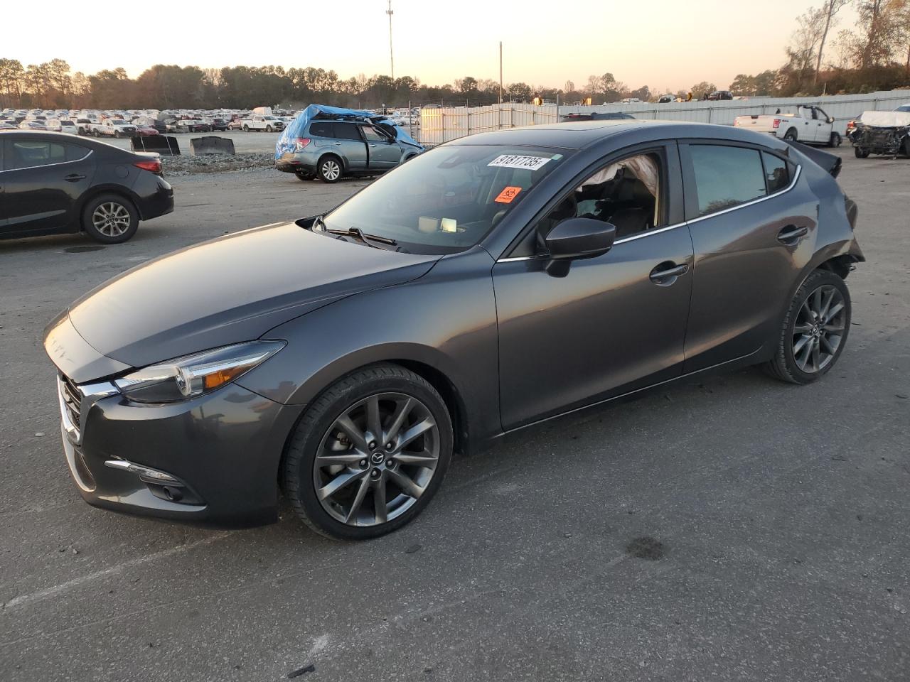 MAZDA 3 GRAND TOURING