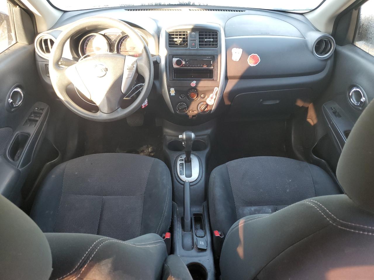 NISSAN VERSA S