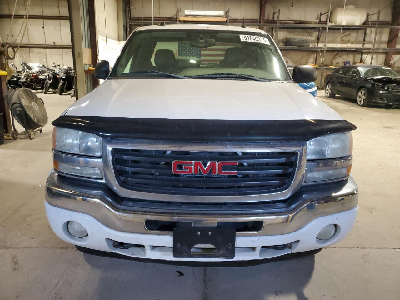 Lot #3284683330 2005 GMC NEW SIERRA