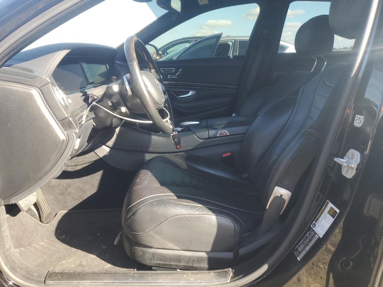 MERCEDES-BENZ S-CLASS 550