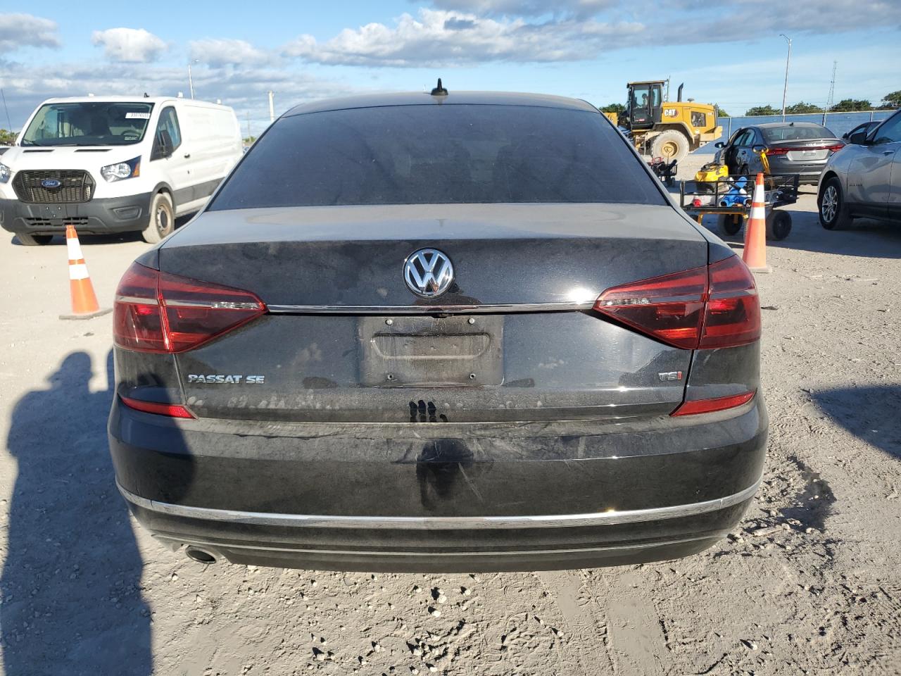 VOLKSWAGEN PASSAT SE